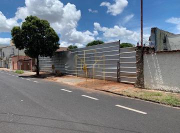 Foto 01 · Terreno à Venda em Uberlândia-MG, 800m² no Bairro Brasil: Oportunidade Única!