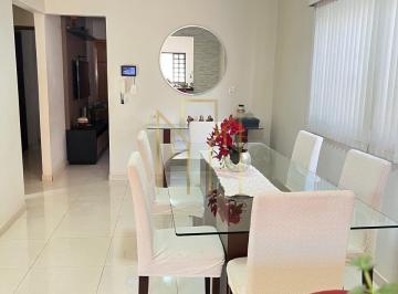 Casa · 165m² · 3 Quartos · 2 Vagas · Casa à venda no Jardim América  Uberlândia