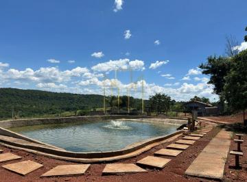Foto 01 · Sítio de luxo à venda em Uberlândia-MG, Área Rural: 3 quartos, 2 suítes, 5 vagas, 200m²!