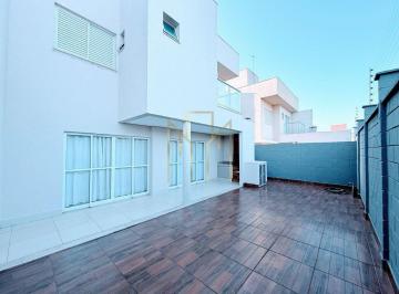 Foto 15 · Imperdível casa em condomínio de luxo com 4 suítes na Granja Marileusa - Uberlândia-MG!