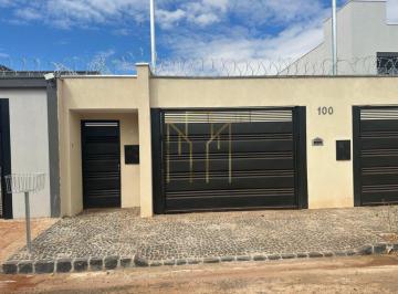 Foto 01 · Imperdível! Casa à venda em Uberlândia-MG, no Novo Mundo, com 3 quartos, 1 suíte, sala, 4 vagas de g