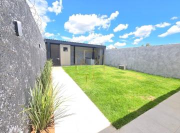 Foto 01 · Imperdível oportunidade de adquirir casa com 2 quartos e suíte no Loteamento Residencial Pequis, Ube