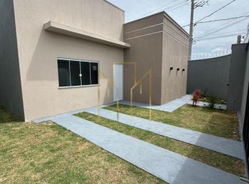 Foto 01 · Casa à venda em Uberlândia-MG, Novo Mundo: 3 quartos, 1 suíte, 1 sala, 1 banheiro, 1 vaga de garagem