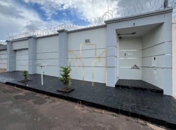 Foto 01 · Casa à venda em Uberlândia-MG, bairro Santa Rosa: 3 quartos, 1 suíte, 2 banheiros. Aproveite essa op