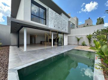 Foto 01 · Venda de luxuoso condomínio Alphaville 2 com 4 suítes em Granja Marileusa, Uberlândia-MG - 302,79m² 