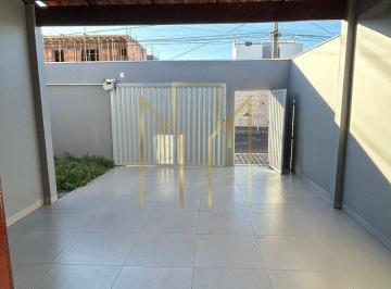 Foto 01 · Imperdível oportunidade de adquirir uma casa com 3 quartos e 1 suíte no Jardim Holanda, Uberlândia-M