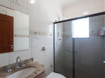 e3235dab-924c-48d8-86f0-a9ae2664b70f · Aconchegante sobrado para venda em Pirituba com 4 quartos, sendo 2 suítes, 242m²