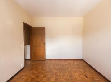 IMG_20260622_031509_000.jpeg · Agradável casa para venda em Jardim da Glória com 6 quartos, sendo 2 suítes, 210m² - remaxfront#OOIO