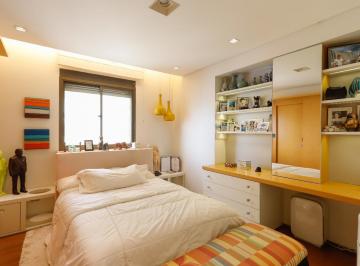 IMG_20260630_001513_000.jpeg · Versátil apartamento para venda em Santa Cecília com 4 quartos, sendo 3 suítes, 320m² - remaxfront#L