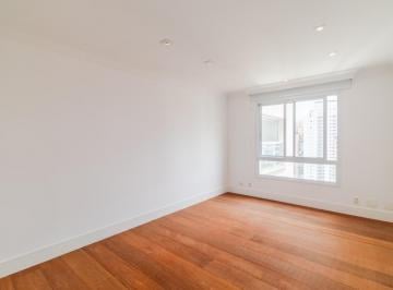 IMG_20260619_002356_000.jpeg · Sensacional apartamento para venda em Vila Uberabinha com 3 quartos, sendo 3 suítes, 335m² - remaxfr