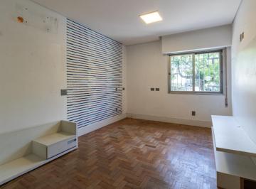 PHOTO_20260615_105242_000.jpeg · Elegante casa para venda em Moema com 3 quartos, sendo 1 suíte, 190m² - mayer-boacnin#CVT77