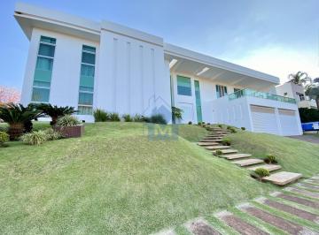 Casa · 1390m² · 5 Quartos · 4 Vagas · Sobrado no Cond. Paraná Country Club, em Hernandarias-PY