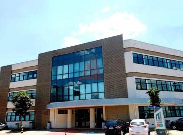 Comercial · 53m² · 1 Quarto · 1 Vaga · Sala Comercial na Granja Vianna com 2 ambientes + copa e wc e garagem.