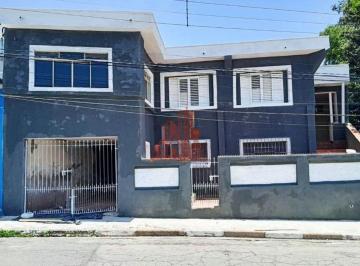 Casa · 239m² · 3 Quartos · 6 Vagas · Casa à Venda com 3 Quartos –  –  Km 18 – Osasco/SP | Ideal para Investidores.