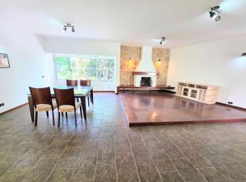 792ca580-c3a9-47ce-90c2-1598ad78296e · Casa para venda em Parque São Domingos com 3 quartos, sendo 3 suítes, 405m²