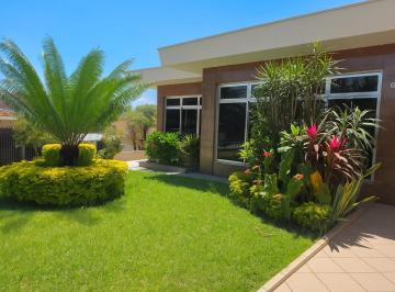 7acdf2a8-87f3-42b2-8c4d-f8784485409d · Deslumbrante casa para venda em Parque São Domingos com 3 quartos, sendo 1 suíte, 246m²