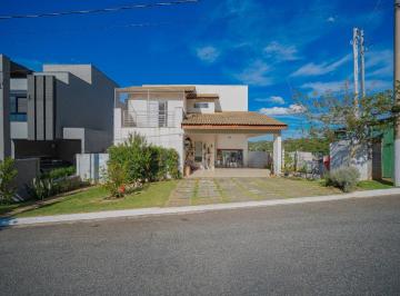 0995505b-3b85-4d9c-a099-417a335ff039 · Elegante casa em condomínio para venda em Alphaville com 3 quartos, sendo 1 suíte, 272m²