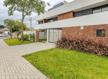 Casa de 3 quartos, Curitiba · Sobrado Triplex com 3 Quartos e 2 Vagas em Santa Felicidade - Curitiba PR