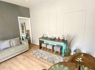 Sala · Apartamento à venda no Itararé em São Vicente.