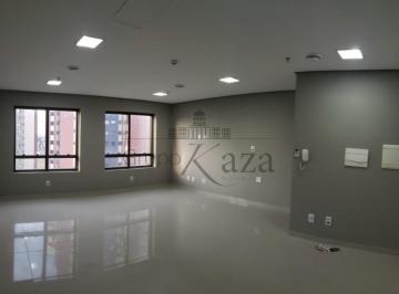Comercial · 33m² · 1 Vaga · Oportunidade - Sala Comercial em Condomínio - Jardim Aquarius - New Worker Tower - 33,77m².