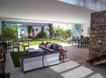 Casa · 500m² · 4 Quartos · 4 Vagas · Casa de Vila - Brooklin