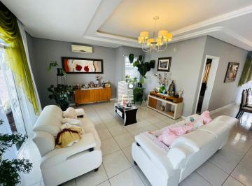 Casa · 477m² · 5 Quartos · Casa à venda - em Itacorubi