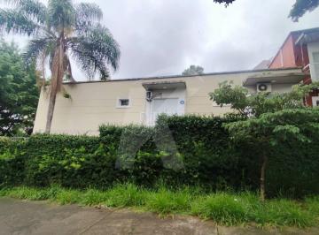 Casa · 526m² · 4 Quartos · 5 Vagas · Sobrado alto padrão 4 quartos, 3 suítes, 5 vagas cobertas, no Jd São Paulo.
