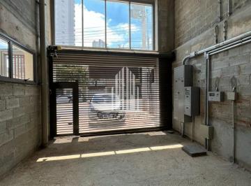 Comercial · 250m² · 3 Vagas · Galpão Comercial para Locação na Vila Romana, São Paulo-SP: 1 Banheiro, 3 Vagas de Garagem, 250m² de