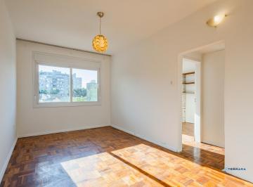 Apartamento · 122m² · 2 Quartos · Apartamento de 2 Quartos com pátio no bairro Petrópolis