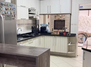 Apartamento · 112m² · 2 Quartos · 2 Vagas · Apartamento Térreo 2 dormitórios 1 suíte e 2 vagas de Garagem Cachoeirinha