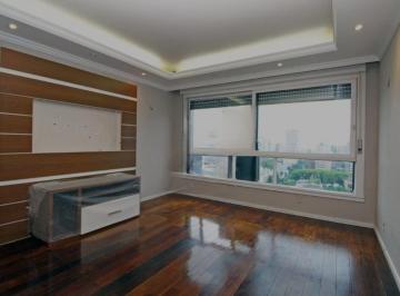 Apartamento · 121m² · 3 Quartos · 1 Vaga · Apartamento de Alto Padrão no Moinhos de Vento: 121m² de Conforto e Luxo!