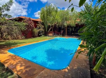 Casa · 242m² · 3 Quartos · 2 Vagas · Casa Cora Coralina, Casa Rústica 3 suítes de Alto Padrão à Venda no Jardim Botânico III.