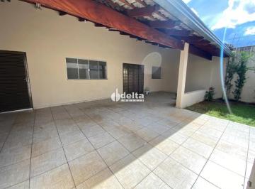 Casa · 300m² · 3 Quartos · 2 Vagas · Casa residencial com 3 quartos sendo 1 suíte disponível para venda no bairro Carajás em Uberlândia-M