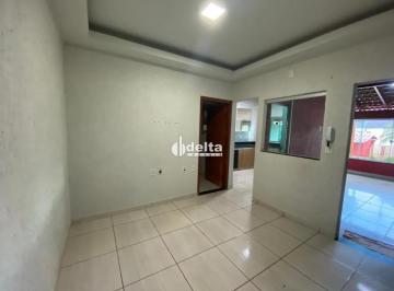 Casa · 250m² · 2 Quartos · 2 Vagas · Casa residencial com 2 quartos  disponível para locação no Bairro Jardim Europa em Uberlândia-MG