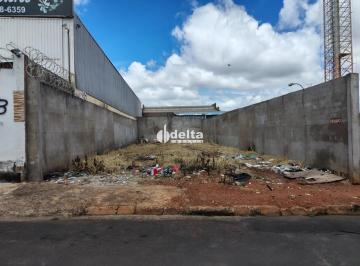 Terreno · 300m² · Terreno disponível para venda no bairro Marta Helena em Uberlândia MG