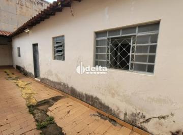 Comercial · 200m² · 5 Quartos · Casa Comercial disponível para locação no bairro Nossa Senhora Aparecida em Uberlândia-MG