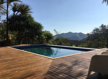 casabreno18.jpg · Casa para Aluguel em Petrópolis/RJ - 4 Dorm. 400 m2 Área Útil