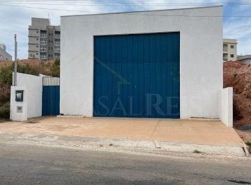 Comercial · 261m² · Galpão Logístico na Zona Oeste