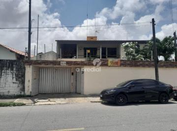Comercial · 374m² · 5 Quartos · 3 Vagas · Casa comercial no bairro Luciano Cavalcante, em Fortaleza-ce!