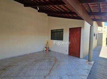 0560f4e621b2b113fc732e29c9f0f8fd5e18e4f7 · Casa com 3 dormitórios sendo 1 suíte à venda, por R$ 350.000 - Aeroporto - Barretos/SP