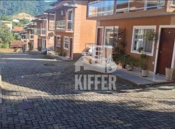Fachada da casa duplex em condomínio organizado · Casa Duplex com 2 Quartos em Condomínio em Inoã – Maricá | Área Privativa, Garagem e Excelente Local