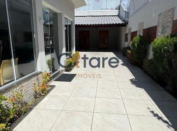 Casa · 243m² · 4 Quartos · 5 Vagas · Casa Cidade dos Funcionários