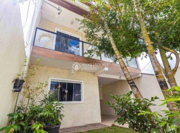 Casa · 183m² · 4 Quartos · Casa com 3 Pavimentos, Suíte, Sacada Ampla e Salão de Festas com Churrasqueira