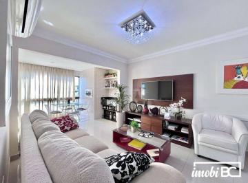 c8f3bd80d999d91810fe3856f8c2a0c3a164536d · Apartamento com 3 dormitórios à venda, 100 m² por R$ 2.600.000,00 - Centro - Balneário Camboriú/SC