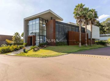 1 · Casa de condomínio, com 604 m² de área construída e 4 suítes, à venda no bairro Campo Comprido.