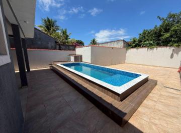 Casa de 3 quartos, Itanhaém · Casa na praia com piscina e 3 quartos em Itanhaém.