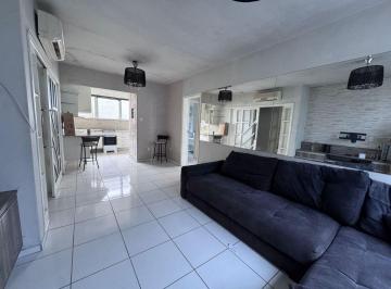 ca10221912b92e7bf2121d48e682738d25bfc6df · Cobertura com 4 quartos e 1 vaga em Coqueiros - Florianópolis.