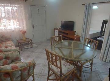 Apartamento · 70m² · 2 Quartos · Apartamento de 2 dormitórios a  50 m da Praia em Tramandaí