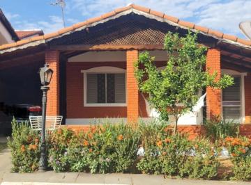 Casa de 3 quartos, Caldas Novas · Condominio Chalés de Caldas Novas 03 quartos porteira fechada