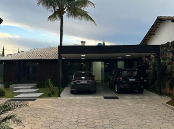 Casa de 4 quartos, Águas Claras · Casa com 4 quartos em Arniqueiras, 1230 m² de terreno à venda